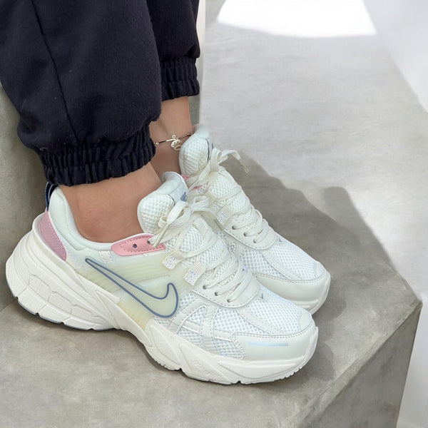 Tenis Nike Femenino Cómodo para Uso Diario